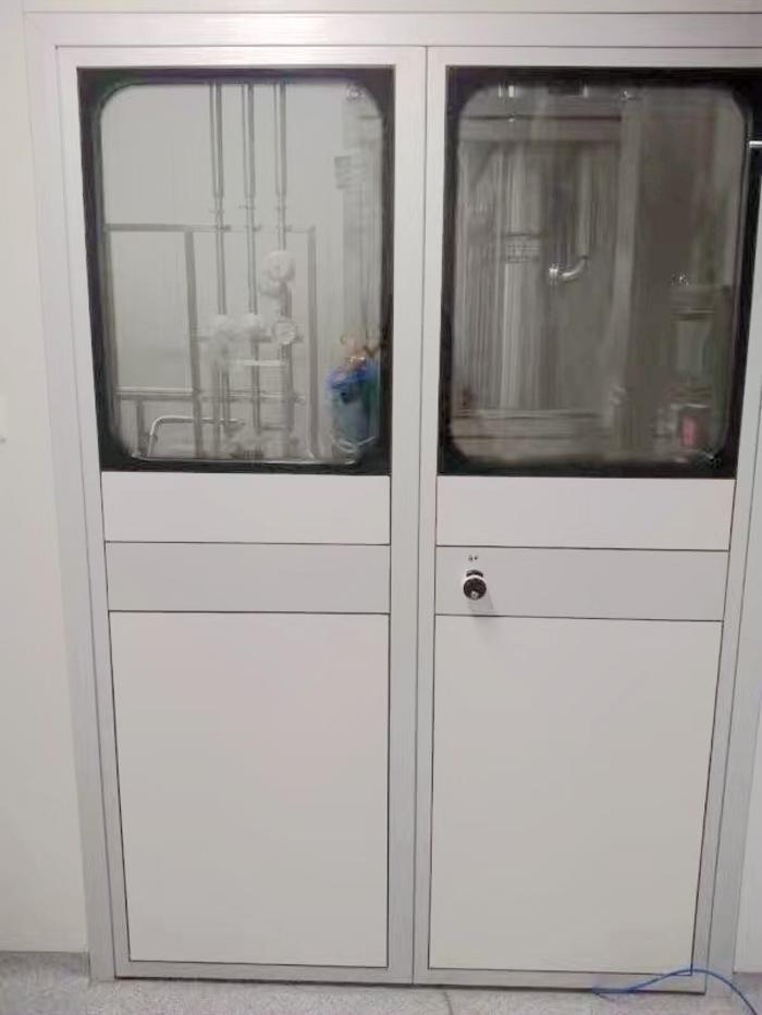 铝合金彩钢板门在实验环境中的应用优势