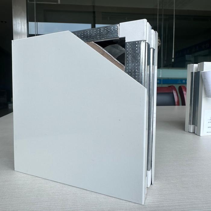 洁净彩钢板表面光洁度与洁净性能